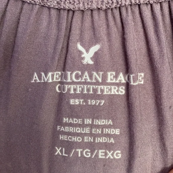 Used - Picture 2 of 5